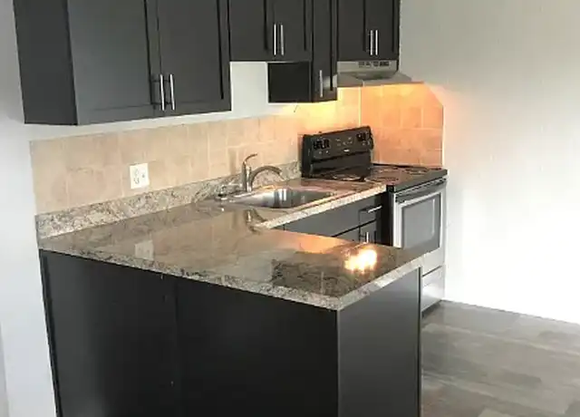 Property at The Village at Valencia - 915 S Park Ave, Titusville, FL, 32780, 2 beds, 1 bath, [object Object]