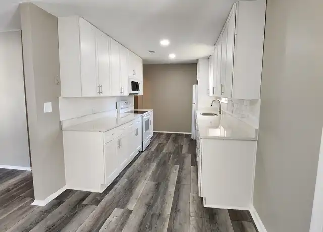 Property at 2919 Chatsworth Rd, Columbia, SC, 29223, 2 beds, 1 bath, [object Object]