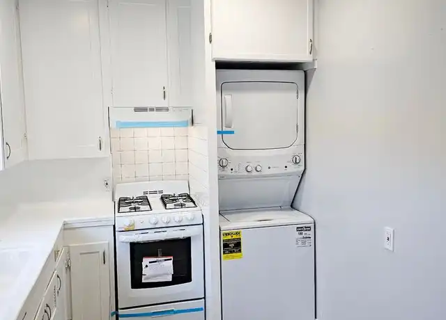 Property at 421 N Eastwood Ave Unit 421, Santa Ana, CA, 92701, 1 bed, 1 bath, [object Object]