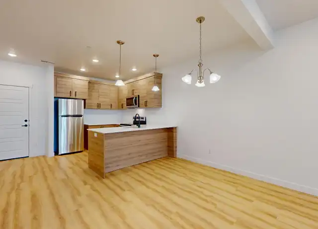 Property at 1121 W 250 S Unit 204, American Fork, UT, 84003, 1 bed, 1 bath, [object Object]
