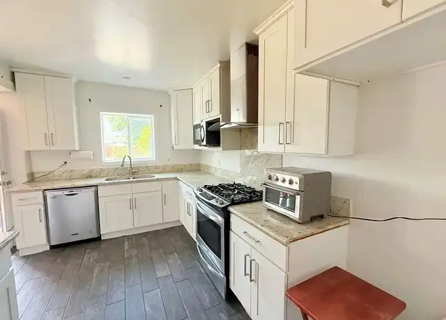 Property at 8042 Laurel Ave, Fontana, CA, 92336, 4 beds, 3 baths, [object Object]