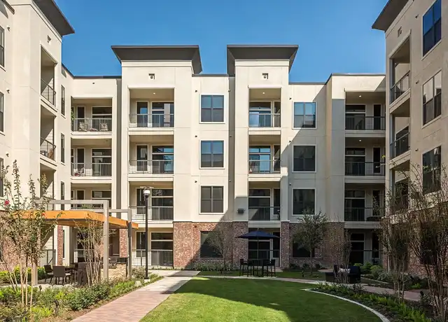 Property at 2626 Fountain View Dr, Houston, TX, 77057, 1-2 bed, 1-2 bath, [object Object]