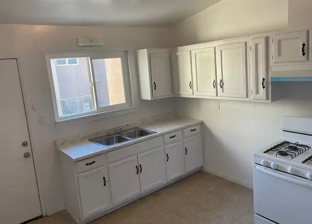 Property at 45525 Corkwood Ave, Lancaster, CA, 93534, 2 beds, 1 bath, [object Object]