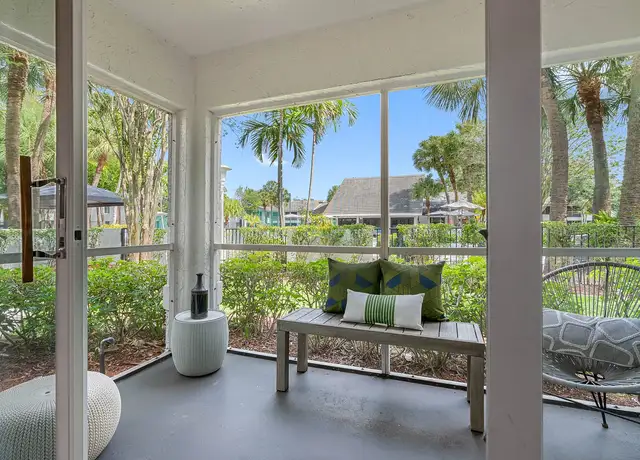 Photo of 1171 Lakepointe Lndg, Plantation, FL 33322