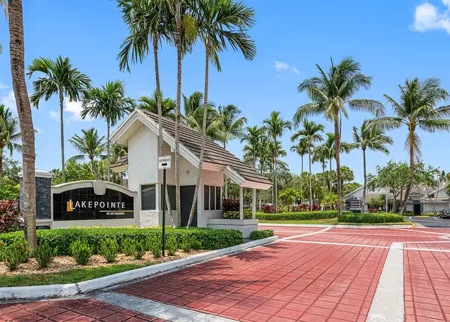 Photo of 1171 Lakepointe Lndg, Plantation, FL 33322
