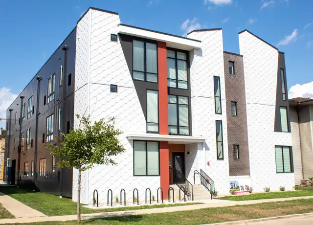 Property at 510 E White St, Champaign, IL, 61820, 1 bed, 1 bath, [object Object]