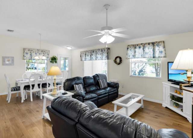 Photo of 2111 Thornton Ter, The Villages, FL 32162