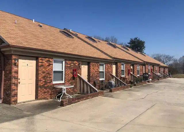 Property at 900 E Gilbreath St Unit L, Graham, NC, 27253, 1 bed, 1 bath, [object Object]