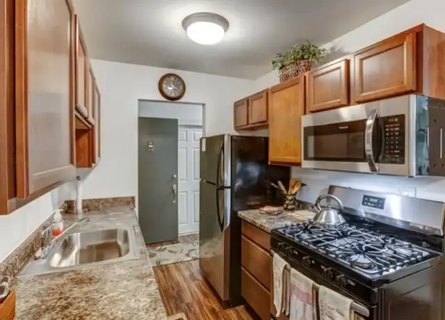 Property at 1049 Westmore Meyers Rd, Lombard, IL, 60148, 1-3 bed, 1-2 bath, [object Object]