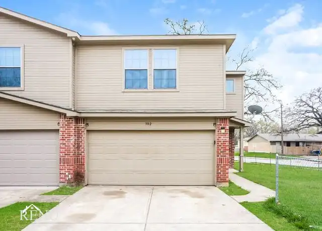 Property at 302 Ezekial Ave, Dallas, TX, 75217, 3 beds, 2 baths, [object Object]