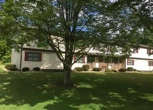 Property at 7430 Ridge Rd, Wadsworth, OH, 44281, 2 beds, 1 bath, [object Object]