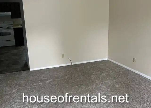 Property at 19 Razer Dr Unit 1, West Frankfort, IL, 62896, 2 beds, 1.5 baths, [object Object]