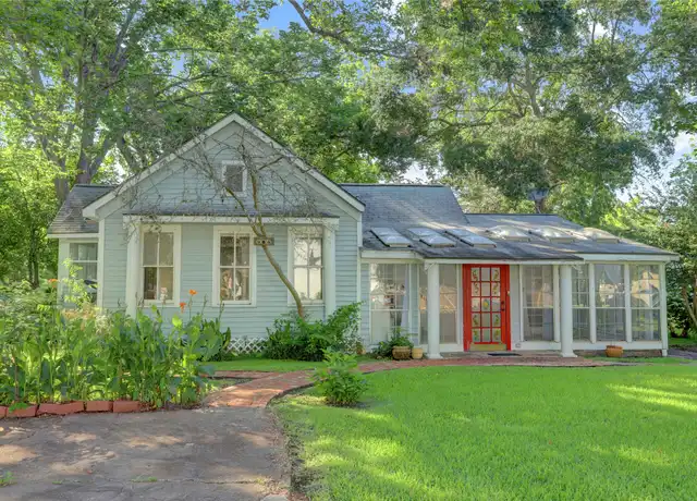 Property at 906 2nd St, League City, TX, 77573, 3 beds, 2.5 baths, [object Object]