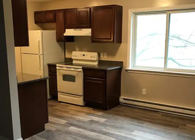 Property at 1199 Arbor Dr Unit 11, East Lansing, MI, 48823, 1 bed, 1 bath, [object Object]
