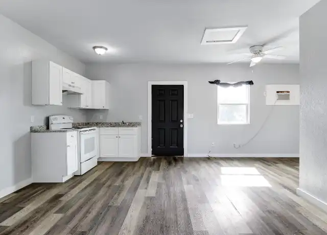 Property at 438 S San Joaquin Ave Unit 1, San Antonio, TX, 78237, 2 beds, 1 bath, [object Object]