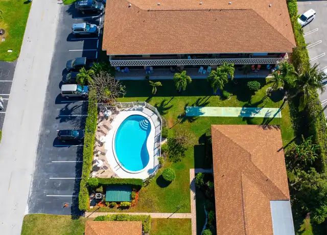 Property at 3208 SE 11th St #104, Pompano Beach, FL, 33062, 1 bed, 1 bath, [object Object]