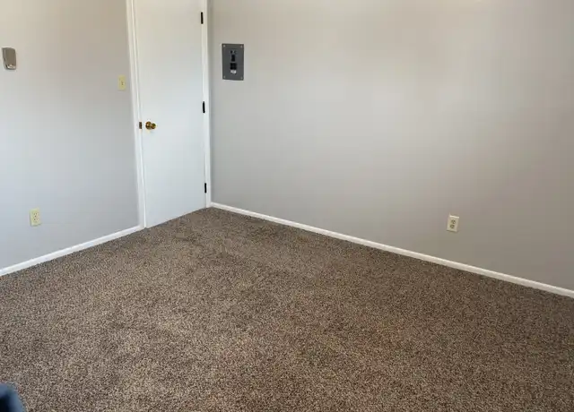 Property at 817 3rd St SW, Valley City, ND, 58072, 2 beds, 1 bath, [object Object]