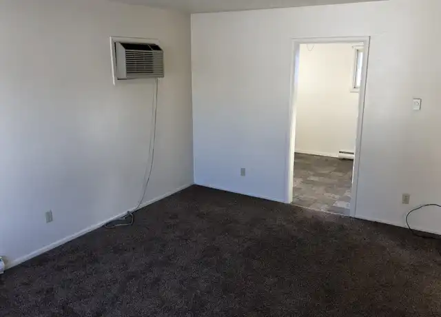Property at 817 3rd St SW, Valley City, ND, 58072, 2 beds, 1 bath, [object Object]