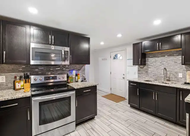 Property at 1721 Edwards Way Fl 1, Pittsburgh, PA, 15203, 1 bed, 1 bath, [object Object]