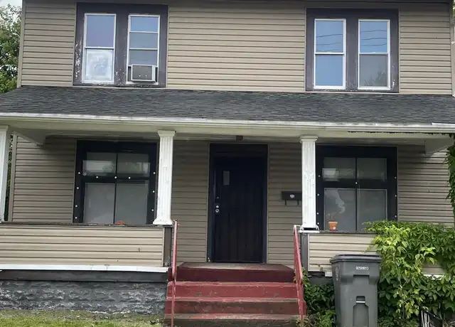 Property at 733 Crandall Ave, Youngstown, OH, 44510, 3 beds, 1 bath, [object Object]
