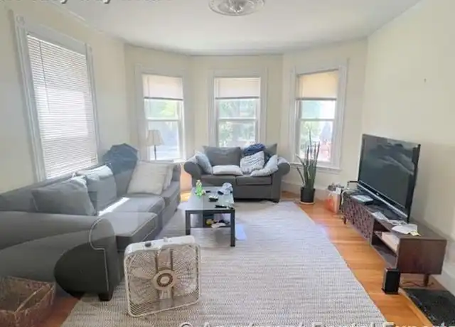 Property at 27 Willow Ave #1, Somerville, MA, 02144, 2 beds, 1 bath, [object Object]
