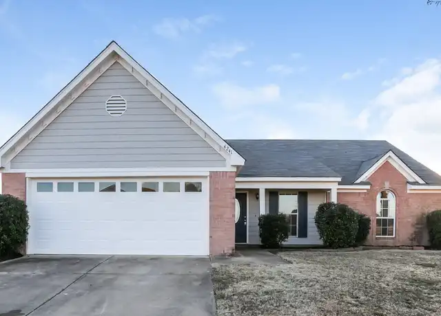Property at 4241 Meadow Creek Dr, Horn Lake, MS, 38637, 3 beds, 2 baths, [object Object]