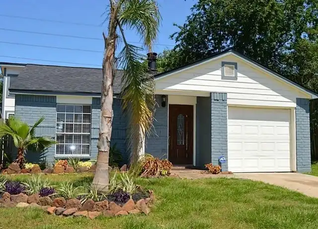 Property at 13115 Pebblewalk Cir S, Houston, TX, 77041, 2 beds, 1 bath, [object Object]