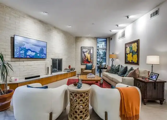 Property at 3718 Holland Ave #3, Dallas, TX, 75219, 1 bed, 1 bath, [object Object]