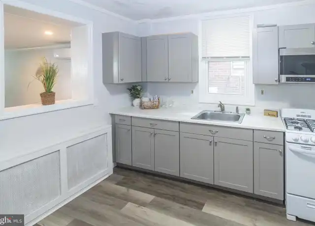 Property at 7707 Park Ave, Pennsauken, NJ, 08109, 2 beds, 1 bath, [object Object]