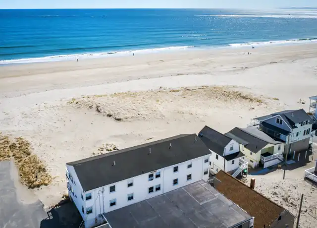 Property at 14 Atlantic Ave #3, Hampton, NH, 03842, 2 beds, 1 bath, [object Object]