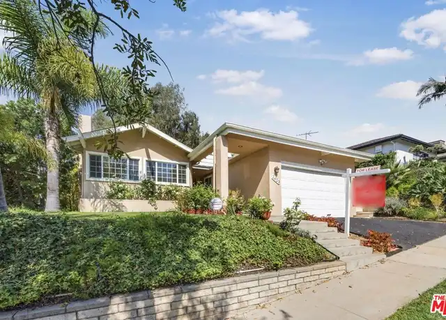 Property at 2623 S Beverly Dr, Los Angeles, CA, 90034, 3 beds, 3 baths, [object Object]