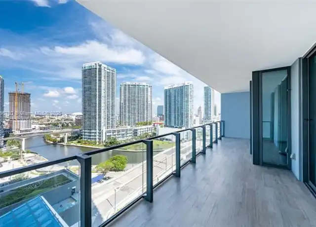 Property at 68 SE 6th St #1510, Miami, FL, 33131, 2 beds, 2 baths, [object Object]