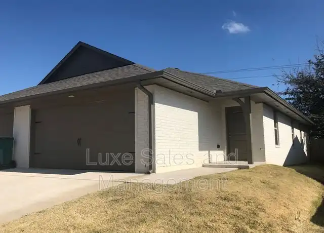 Property at 11412 N Lincoln Blvd, Oklahoma City, OK, 73114, 2 beds, 2 baths, [object Object]