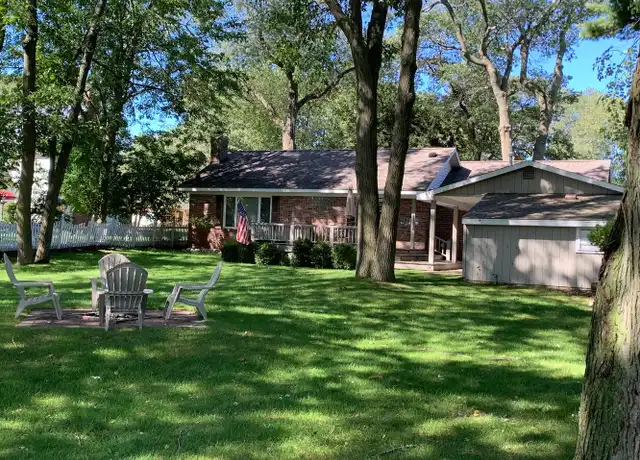 Property at 512 E Bay St, East Tawas, MI, 48730, 2 beds, 1 bath, [object Object]