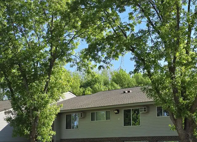 Property at 812 Hills Ave, Jackson, MN, 56143, 1 bed, 1 bath, [object Object]