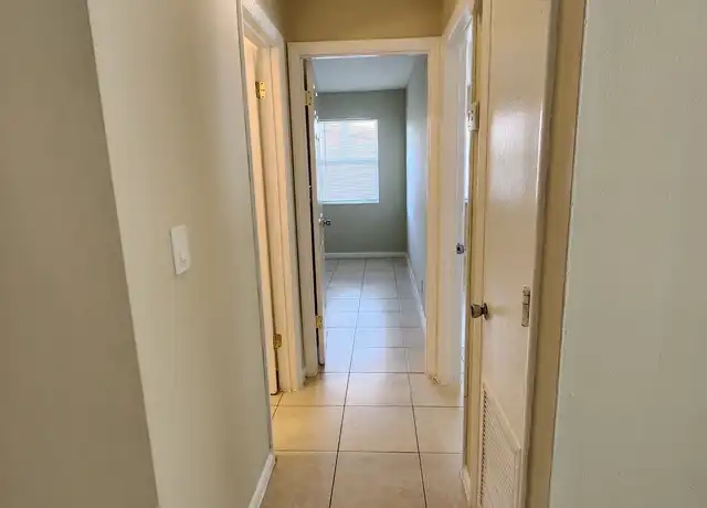 Property at 933 Laurel Dr Unit D, Lake Park, FL, 33403, 2 beds, 1 bath, [object Object]