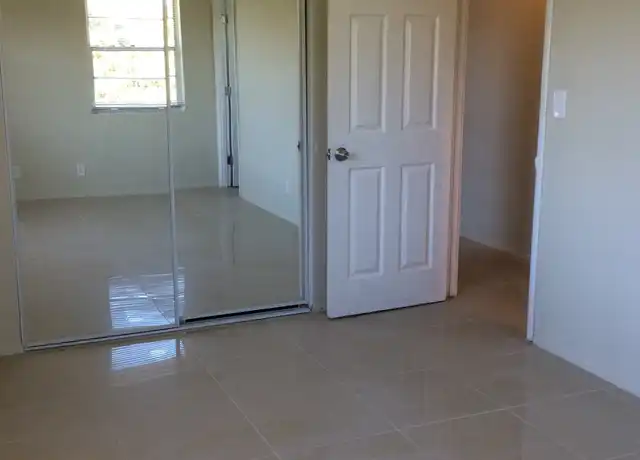 Property at 933 Laurel Dr Unit D, Lake Park, FL, 33403, 2 beds, 1 bath, [object Object]