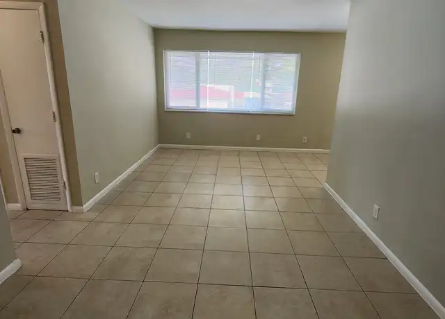 Property at 933 Laurel Dr Unit D, Lake Park, FL, 33403, 2 beds, 1 bath, [object Object]