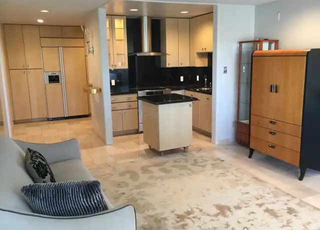 Property at 5 Admiral Dr Unit F319, Emeryville, CA, 94608, 1 bed, 1 bath, [object Object]