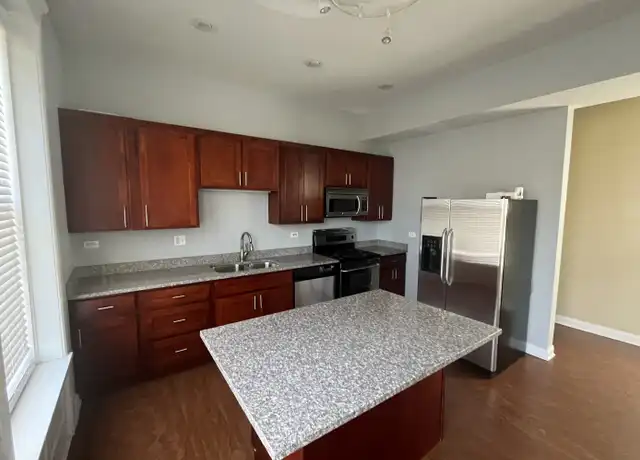 Property at 4235 S King Dr Unit 2, Chicago, IL, 60653, 3 beds, 1 bath, [object Object]