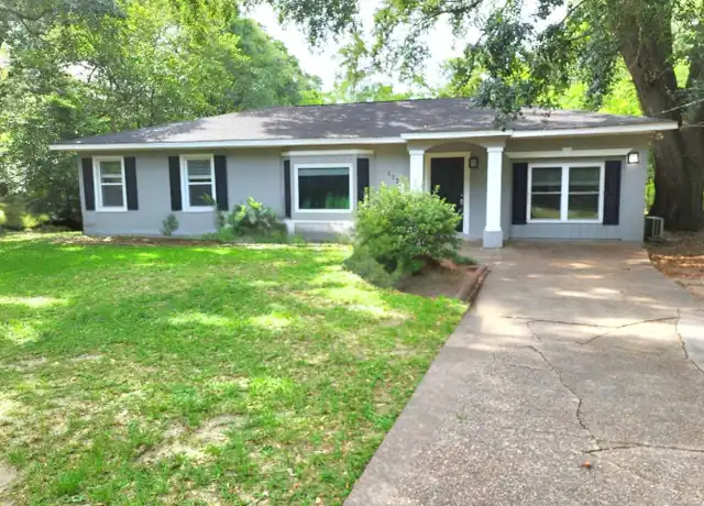 Property at 112 Hancock Ln, Pensacola, FL, 32503, 4 beds, 2 baths, [object Object]