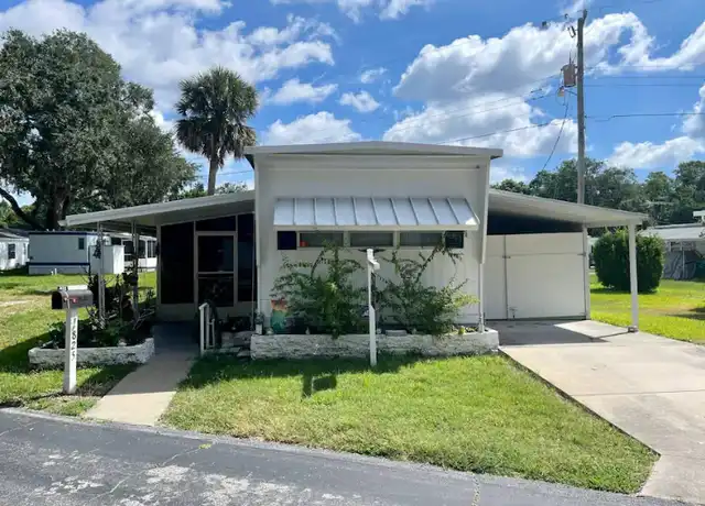 Property at 825 W Colonial Cir, Daytona Beach, FL, 32117, 2 beds, 2 baths, [object Object]