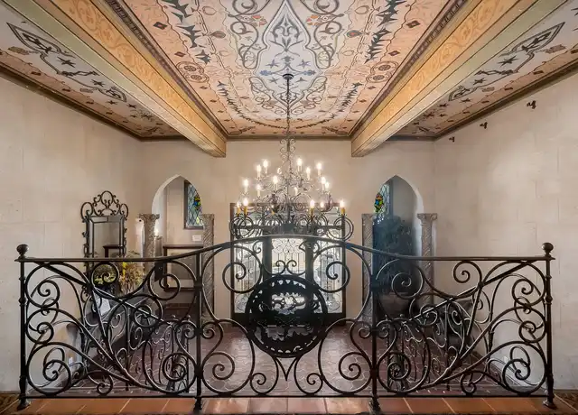 Property at The Adelon - 152 S Peck Dr, Beverly Hills, CA, 90212, 1 bed, 1 bath, [object Object]