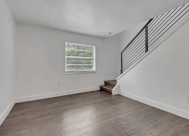 Property at 1114 Douglas Rd Unit 1114-4, Coral Gables, FL, 33134, 1 bed, 1 bath, [object Object]