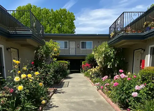 Property at Colonial House Apartments - 1560 San Tomas Aquino Rd, San Jose, CA, 95130, 1 bed, 1 bath, [object Object]
