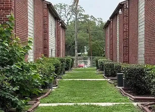 Property at Hutchins Palms - 535 W Hutchins Pl, San Antonio, TX, 78221, 1-2 bed, 1 bath, [object Object]
