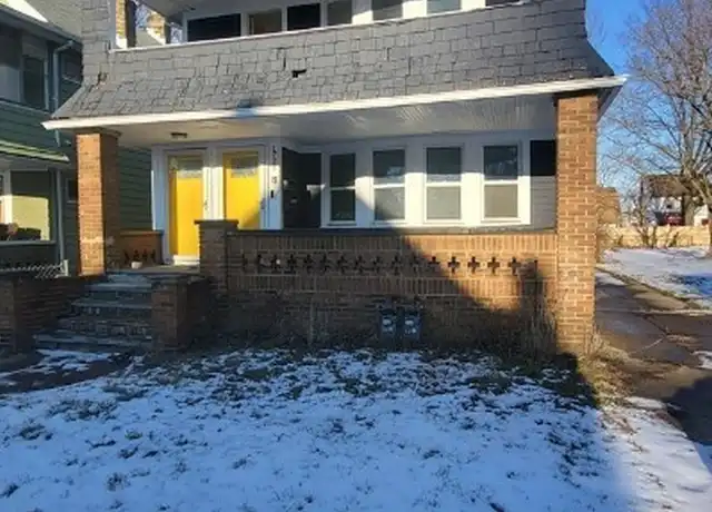 Property at 1721 Cliffview Rd Unit Lower, Cleveland, OH, 44112, 2 beds, 1 bath, [object Object]