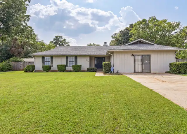 Property at 304 Melbourne Dr, Enterprise, AL, 36330, 4 beds, 2 baths, [object Object]