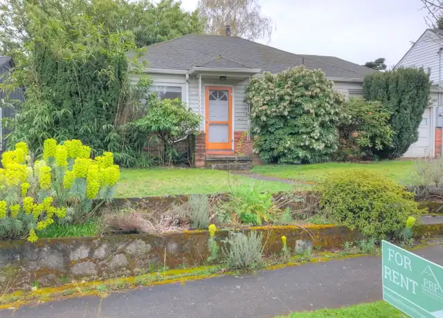 Property at 7726 SE Hawthorne Blvd, Portland, OR, 97215, 2 beds, 1 bath, [object Object]