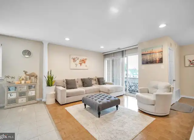 Property at 3271 Red Lion Rd Unit 2, Philadelphia, PA, 19114, 2 beds, 1 bath, [object Object]